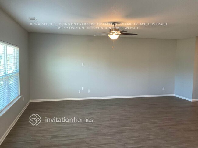 Photo - 649 Gleaner Wy