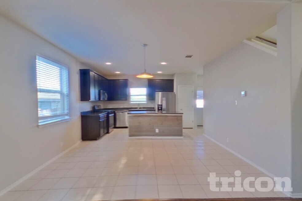 240 Dragon Ridge Rd