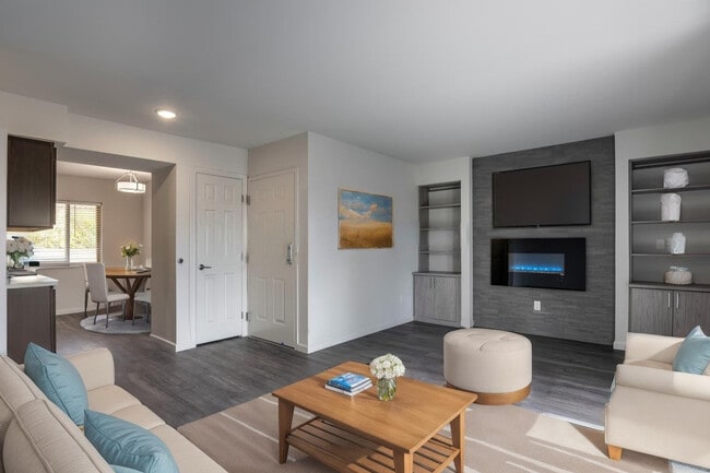 2BR, 1BA - Living Room