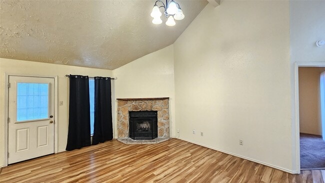 Photo - 8731 Croteau Dr