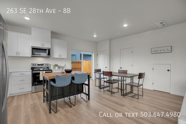 Photo - 263 SE 28th Ave