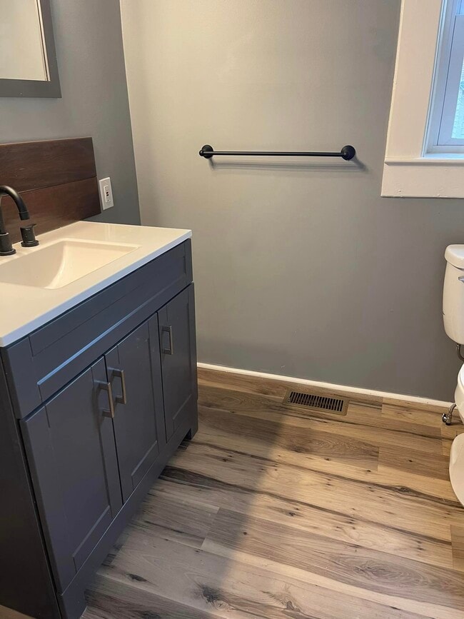 Photo - 308 5th St Unit #2