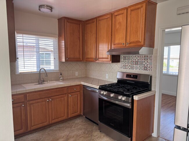 16707 Falda Ave