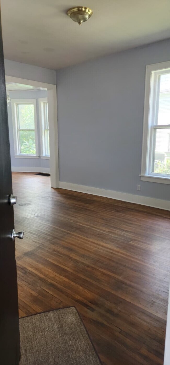 Photo - 1213 E Jefferson St Unit A