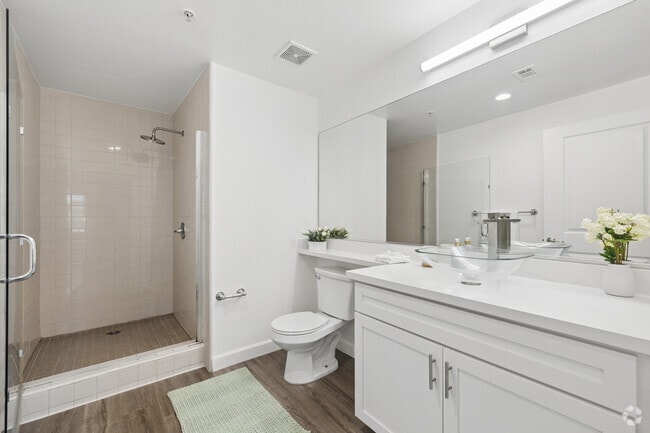 2BR, 2BA - 1,137SF - Bathroom