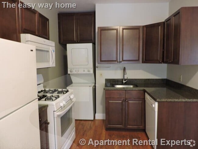 Building Photo - 344 Putnam Ave Unit #1 Rental