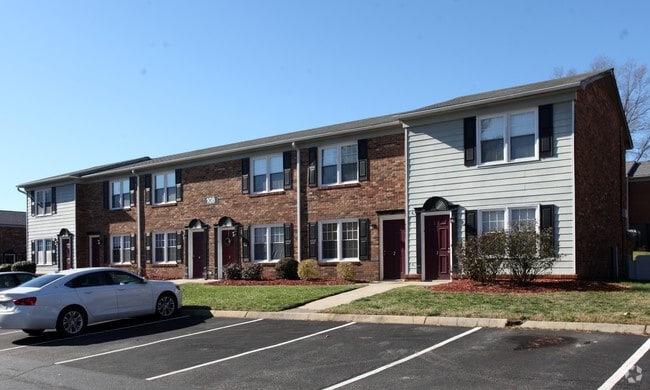 Clemmons Trace Village Apartments