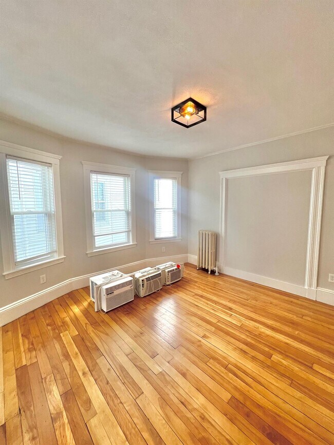 Photo - 10 Westminster St Unit 1
