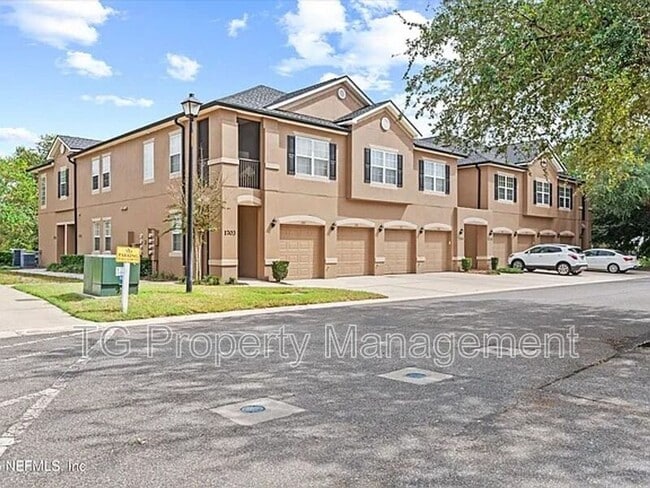 Photo - 12301 Kernan Forest Blvd