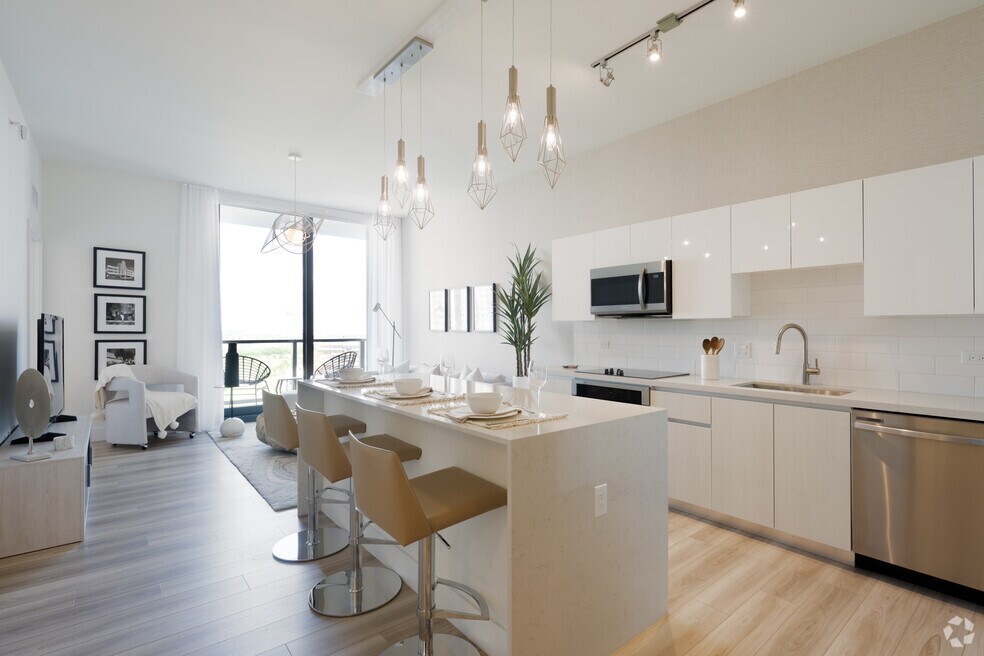 1BR, 1BA - 859SF - Kitchen