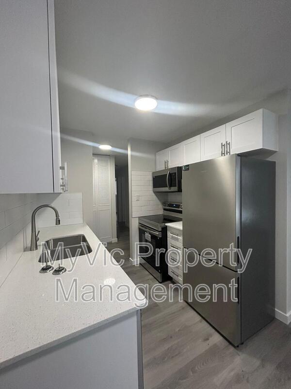 Photo - 9120-9149 149 St Unit One Bed