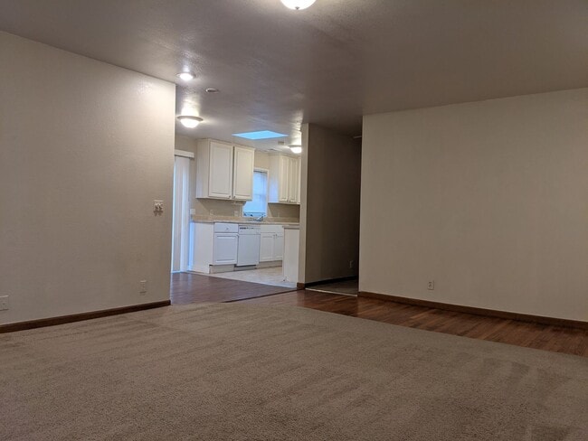 Photo - 4803 Appleton Ave