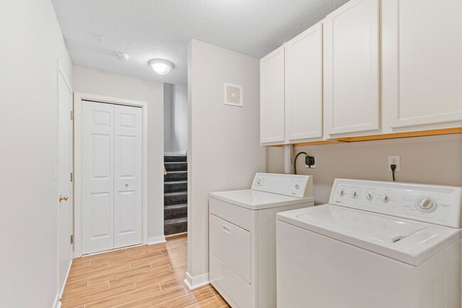 Photo - 789 Fairfield Cir
