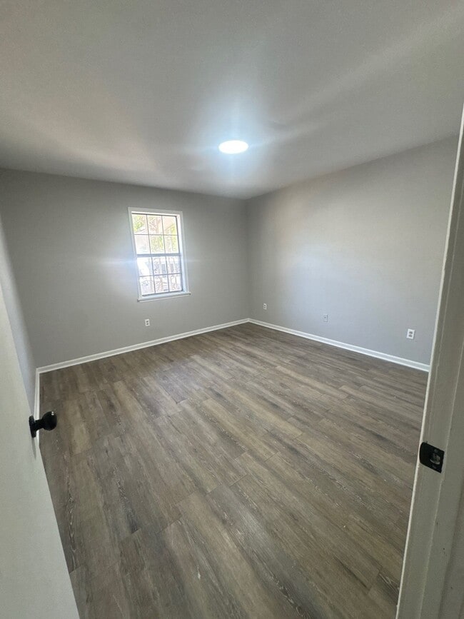 Photo - 207 Highland St