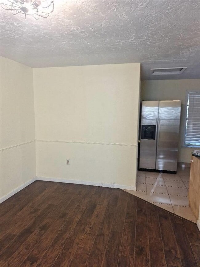 Photo - 37 4th St