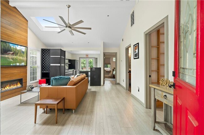 Photo - 1634 Tallulah St NW