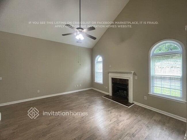 377 Highland Falls Dr