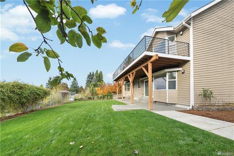 Photo - 407 Index Pl NE