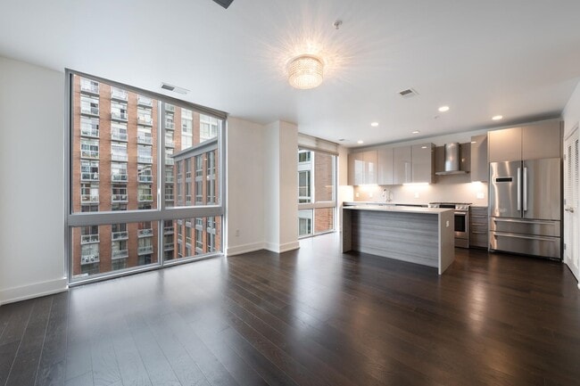Building Photo - 201 Marin Blvd Unit PH8180 Rental