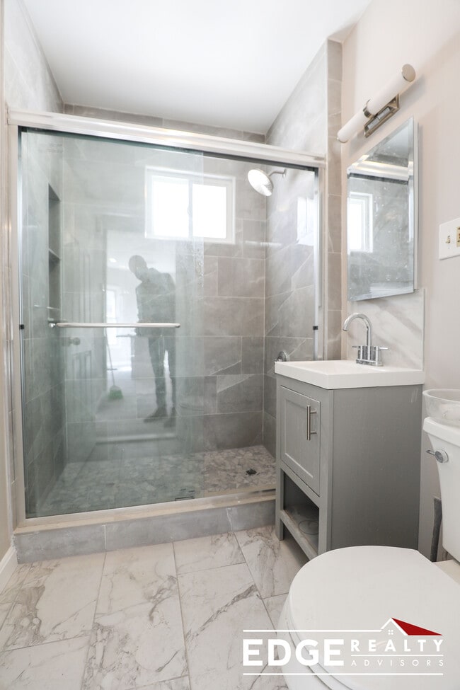 Photo - 44 Long Ave Unit 2