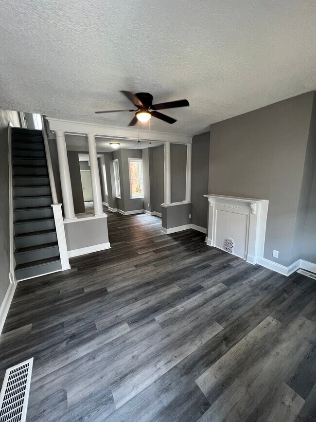 Photo - 114 N Yewdall St