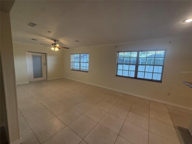 Photo - 440 W Tarpon Blvd NW