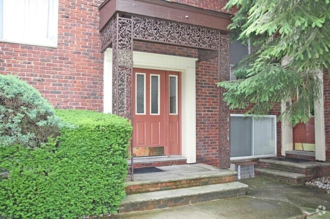 Building Photo - 378 Valley St Unit A5 Rental