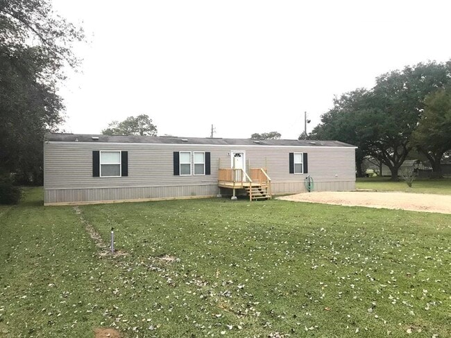 Photo - 16540 Sandell Dr