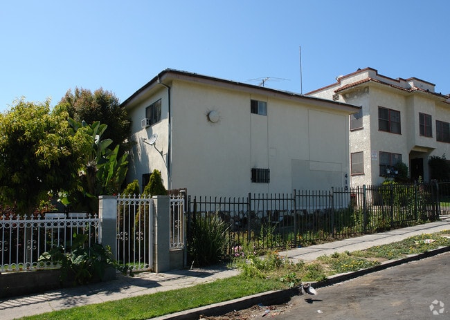 Building Photo - 413 Normandie Pl Rental