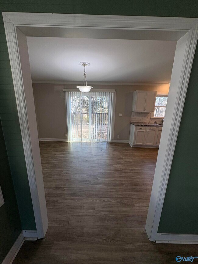 Photo - 3118 Adonna Dr NW