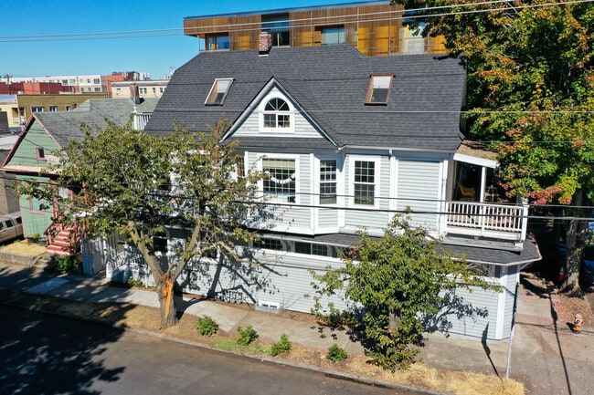 Photo - 939 SE 35th Ave