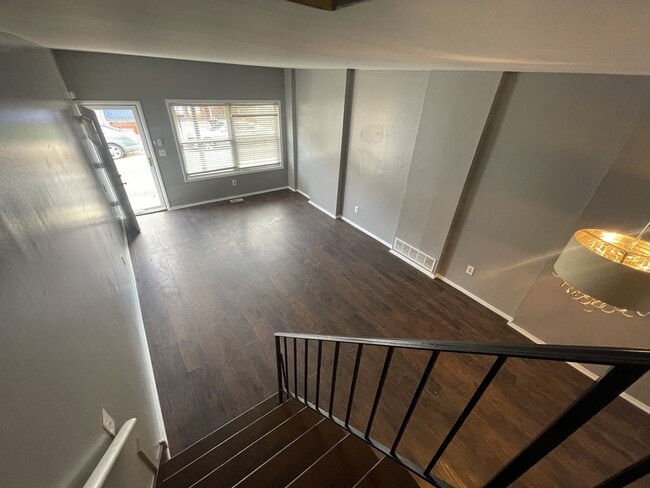 Photo - 537 Newton Ave