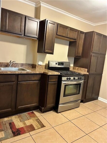 Photo - 2507 Jonquil St