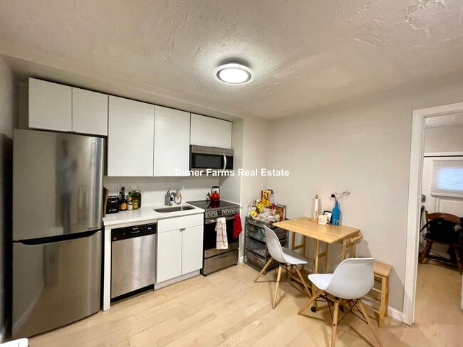 Photo - 89 Hudson St Unit 1