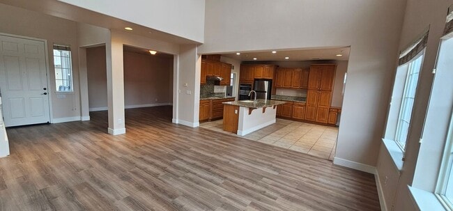 Photo - 1876 Tarragon Dr