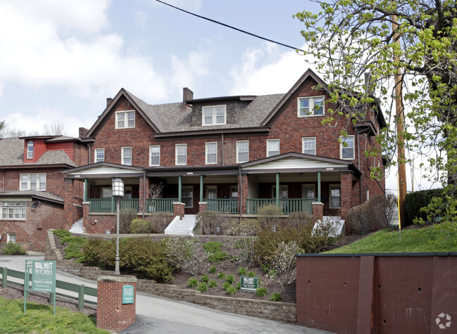 Building Photo - Walnut on Forbes Rental