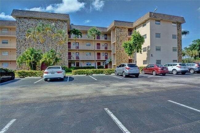 Photo - 8101 SW 24th Ct Condo Unit 105