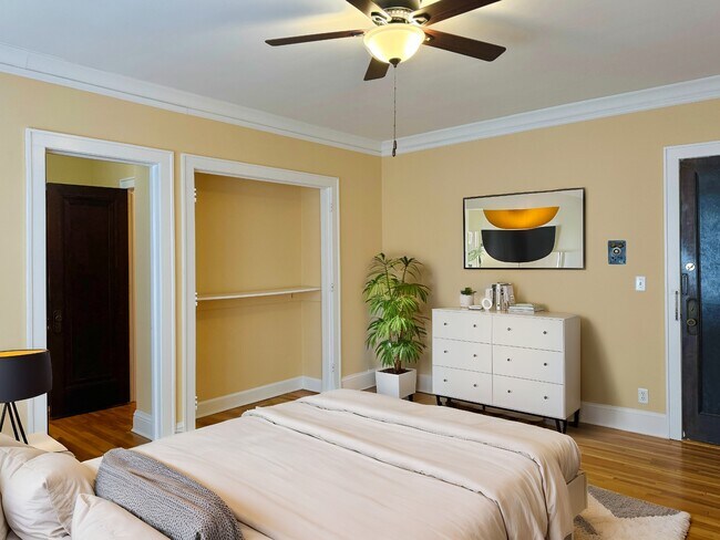 Photo - 2545 Garfield