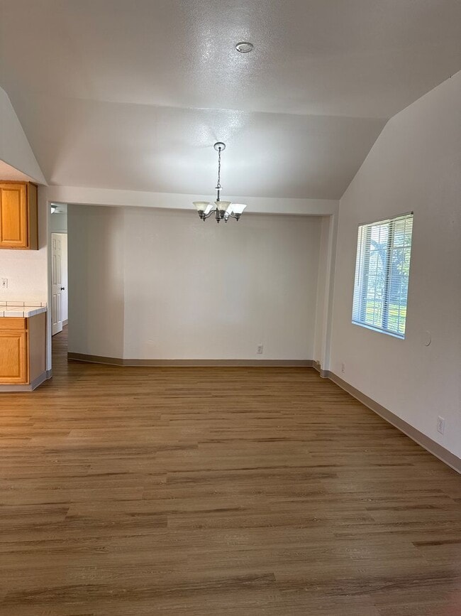 Photo - Single Story 3 Bedroom 2 Bath in Gilroy