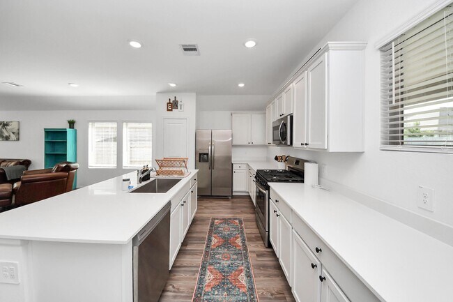 2947 Palominos Wy