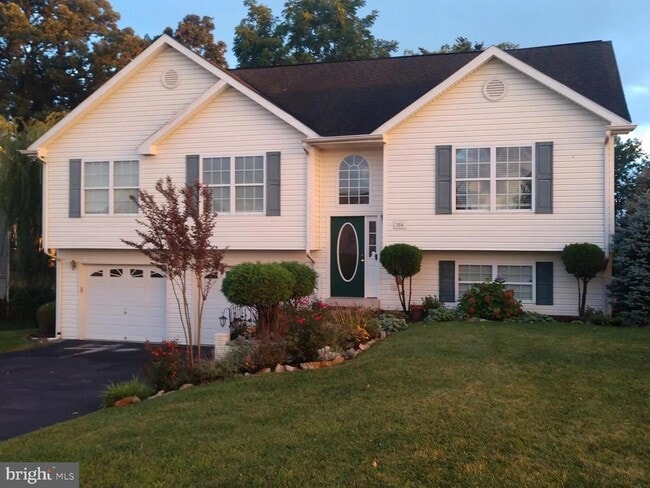 356 Oak Lee Dr