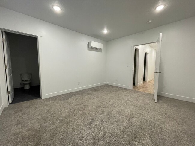 Photo - Lindon House Unit basement