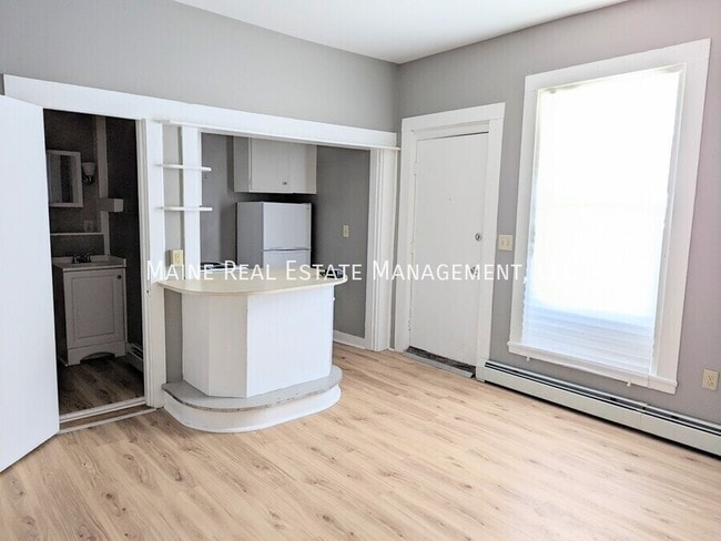 Photo - 378 Hammond St Apartment Unit 3