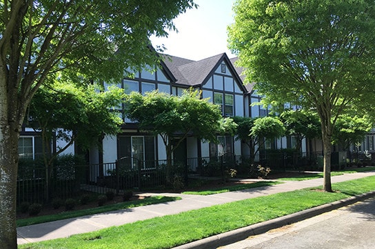 Photo - Z_Renaissance Court