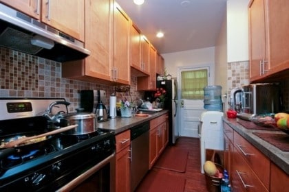 Kitchen - 727-29 W. Briar