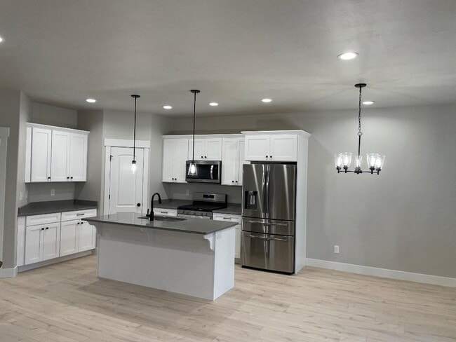 Photo - 3760 Big Horn Dr