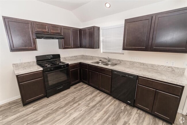 Building Photo - 5807 Kyle Cove Dr Rental