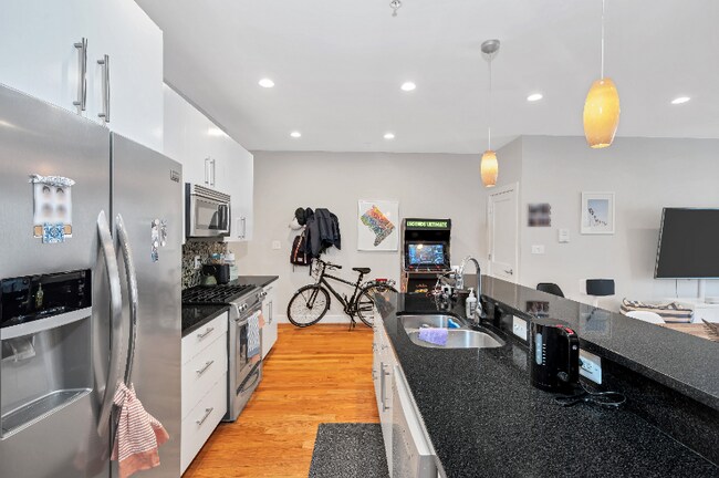 Photo - 2444 Ontario Rd NW Unidad 2