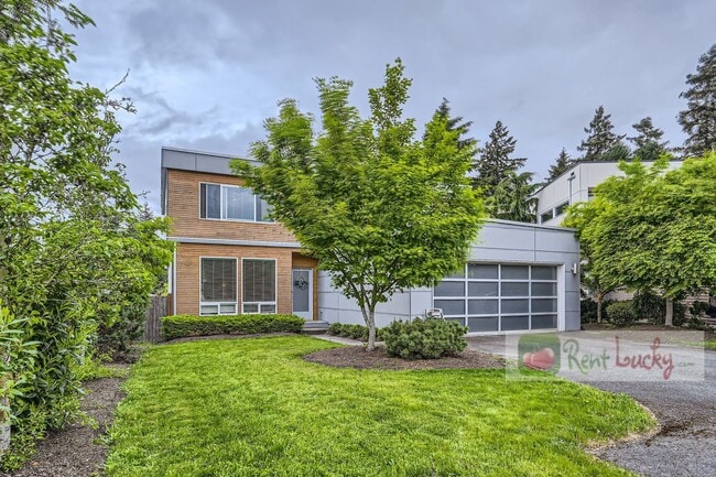 Spectacular 5-Bedroom Seattle Home in Pine... - Spectacular 5-Bedroom Seattle Home in Pine...