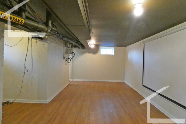 Photo - 108 Walnut St Unit 1